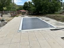 Underfloor pool cover
